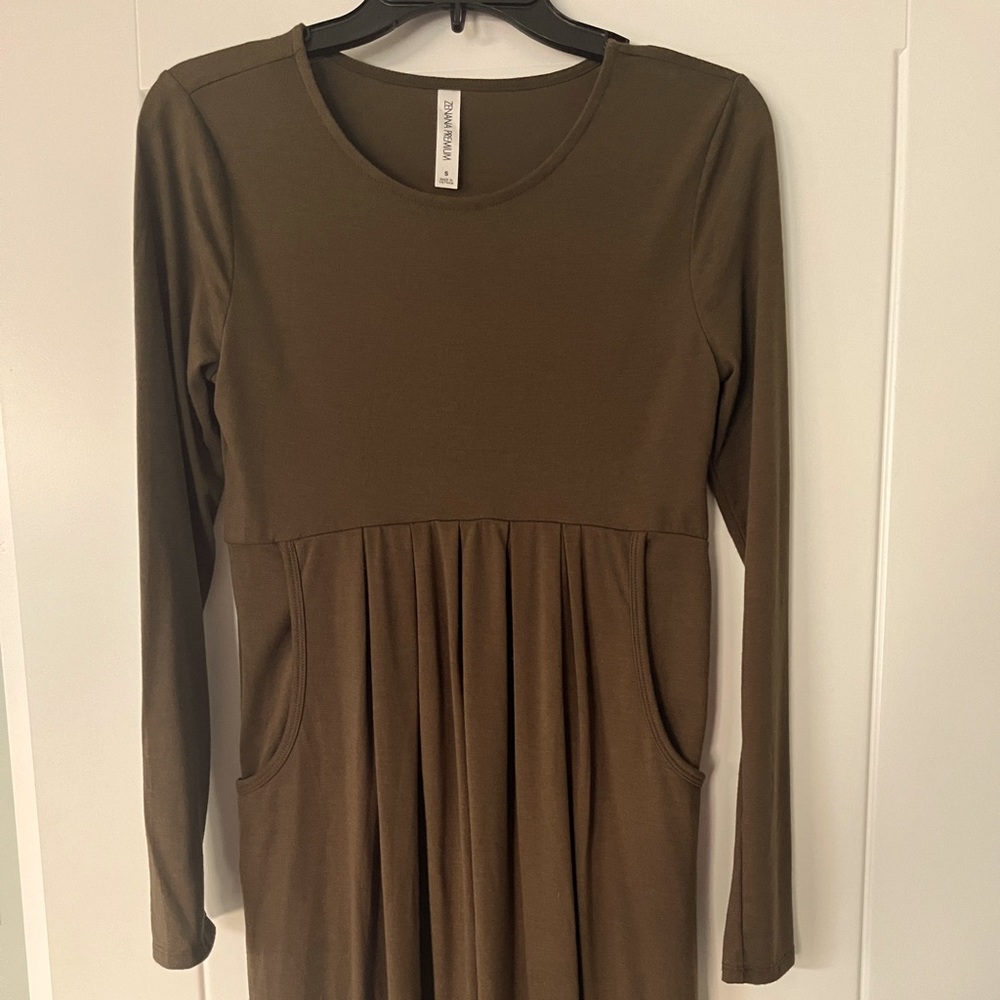 Long sleeve jersey dress, olive green